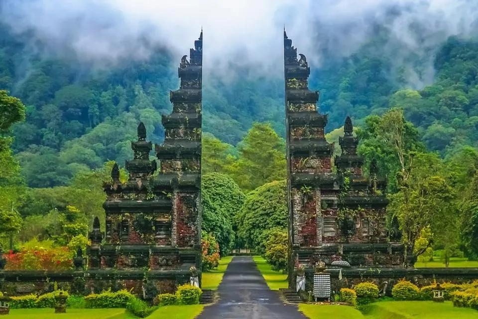 Join me in Bali!